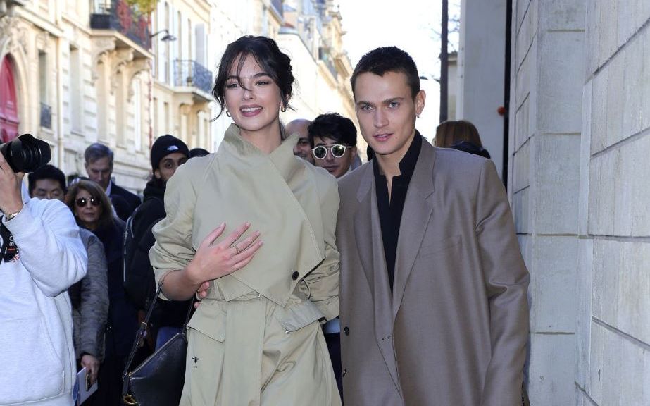 Deva Cassel, prima apariție publică alături de noul iubit. Fiica Monicăi Bellucci și actorul Saul Nanni au atrat toate privirile la Paris Fashion Week 2024